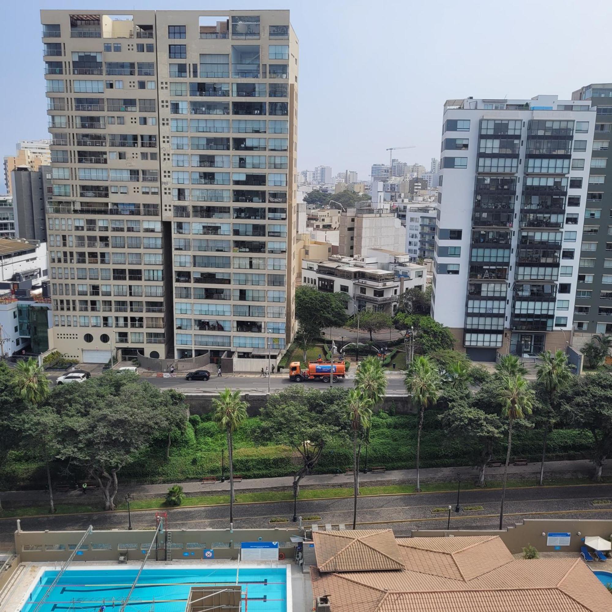 The Guest House 1 At The Booming Center Of Miraflores, Lima - Peru Eksteriør bilde